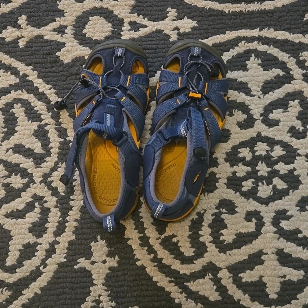 Keen Kids Navy and Yellow Sandals - Picture 2 of 4